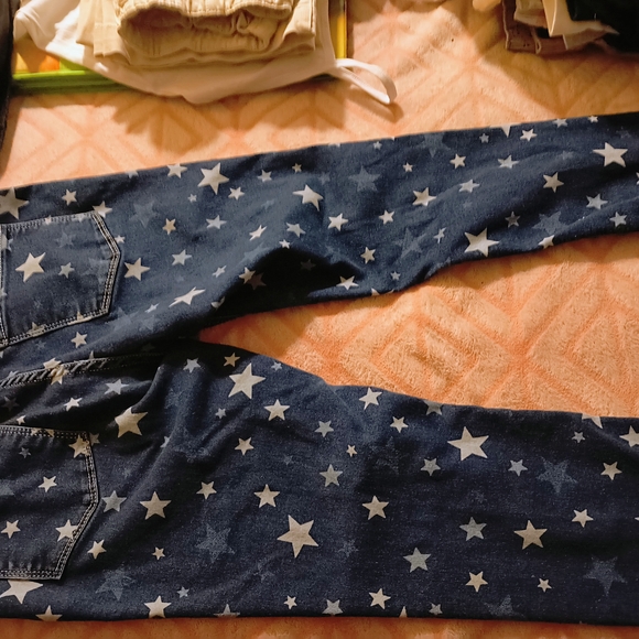 Women's Star Patterned Blue Jeans - Picture 2 of 4